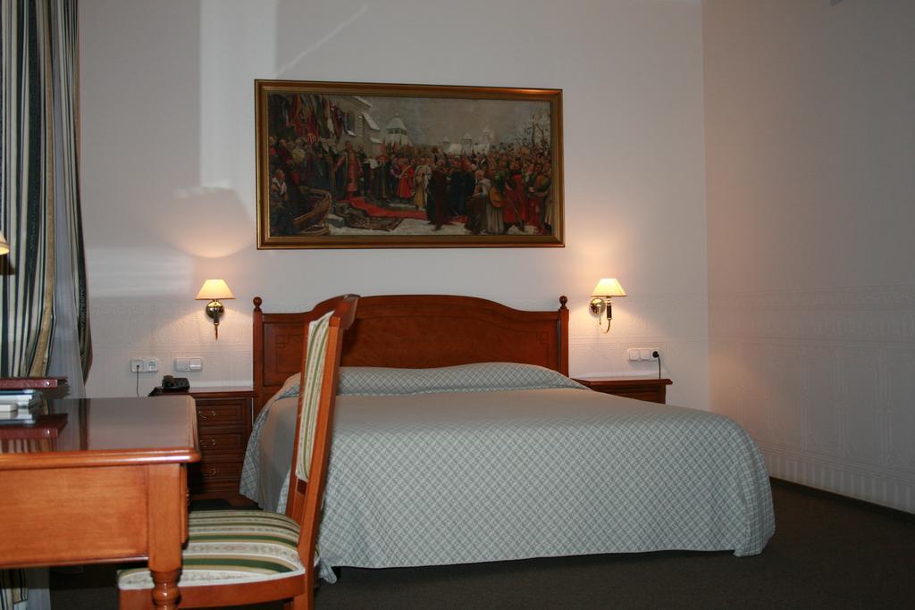 Art Hotel Academy Dnyipropetrovszk Kültér fotó
