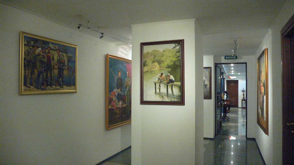 Art Hotel Academy Dnyipropetrovszk Kültér fotó