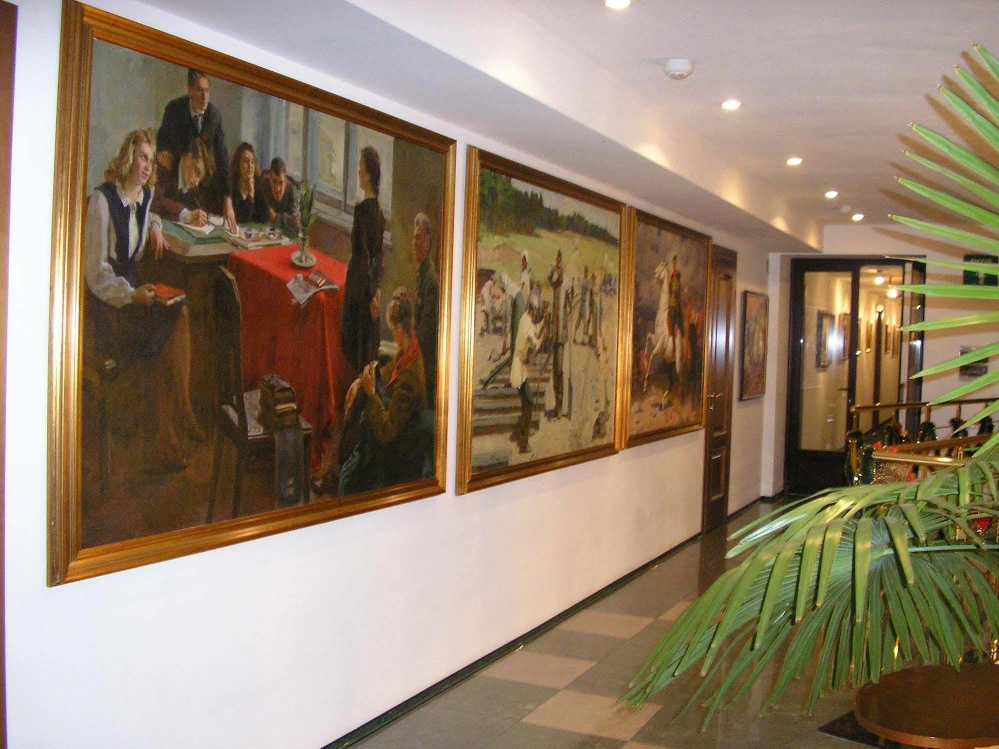 Art Hotel Academy Dnyipropetrovszk Kültér fotó